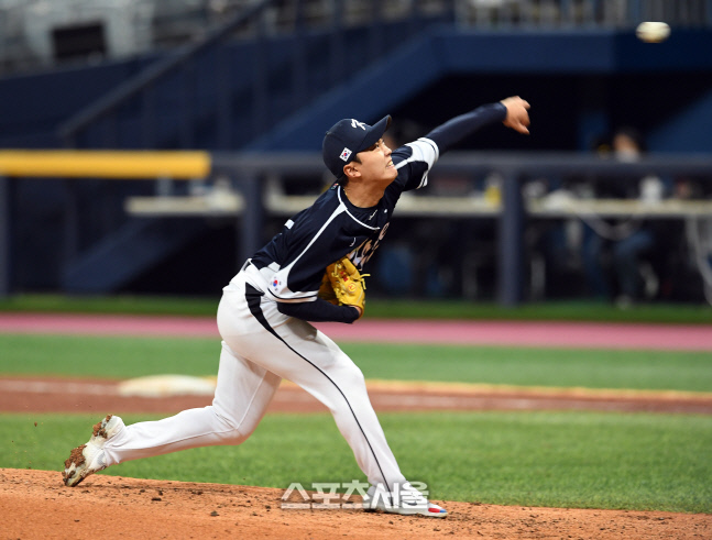 [포토]WBC 대표팀 김윤식의 역투