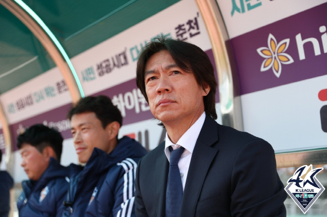 '승장' 홍명보 "엄원상 이 페이스면 올해 더 성장", '패장' 최용수 "울산 왜 강팀인지 보여줘" [현장인터뷰]