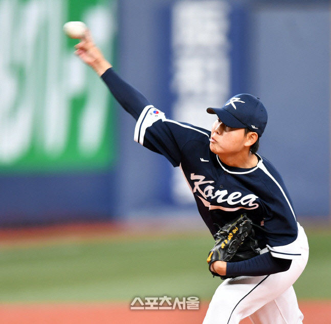 오릭스와의 평가전 선발나선 소형준[포토]