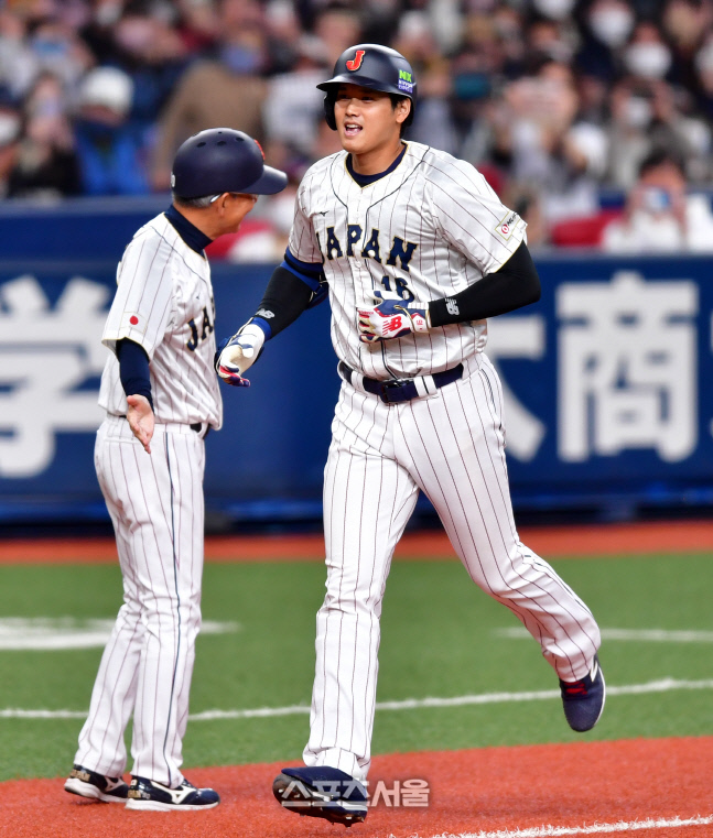 'WBC에선 타자만 할까?' 연타석 3점홈런 오타니[포토]