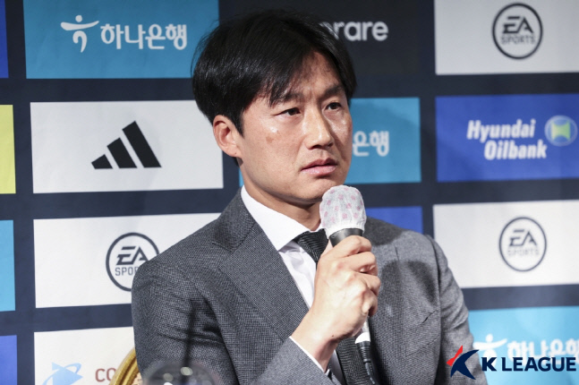 "저렇게 축구" 이정효 발언에 뿔난 FC서울, 팬+베테랑 선수도 "프로는 결과로 말한다"