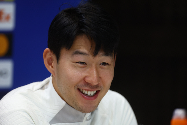 SOCCER-CHAMPIONS-TOT-MIL/PREVIEW