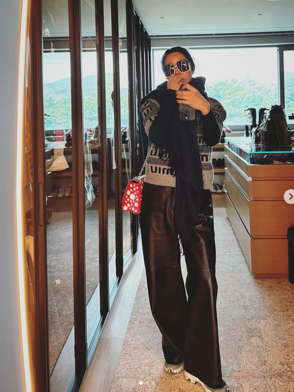 이혜영, 이게 다 얼마야? 화려한 드레스 룸 공개