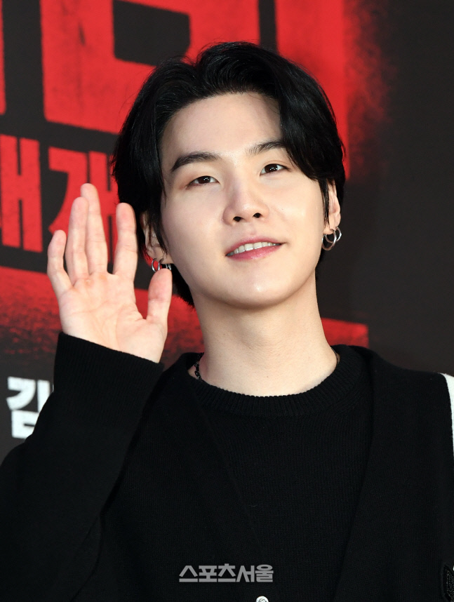 BTS 슈가, 생일 맞아 1억 기부…꾸준한 선행에 아미도 '감동'