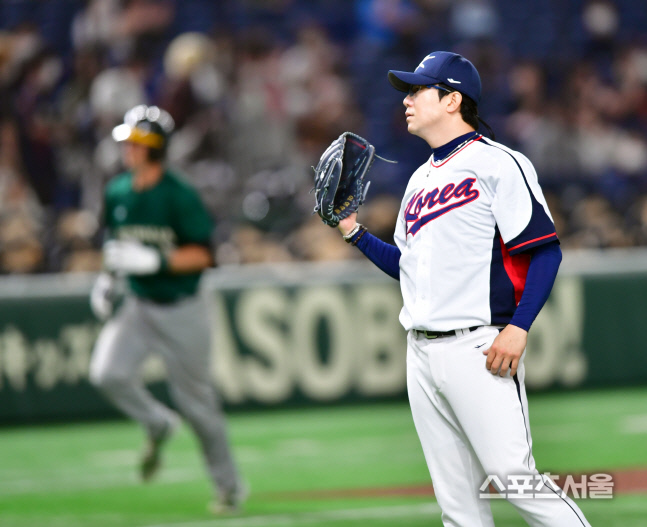 퍼킨스에 3점홈런 허용한 양현종[포토]