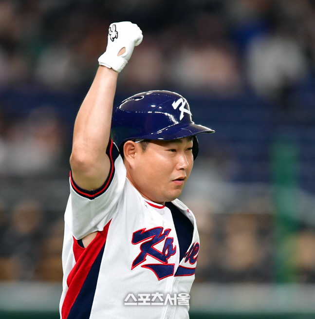 '짜릿한 역전!' 양의지, 8년 만의 대표팀 홈런…역전 3점포 폭발 [WBC]