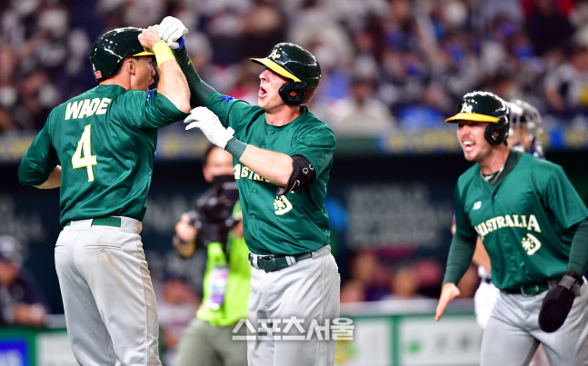 퍼킨스에 3점홈런 허용한 양현종[포토]