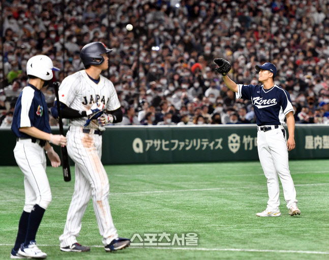 이의리, 시속 155㎞에 도쿄돔 '술렁'…그러나 그게 전부였다 [WBC 한일전]