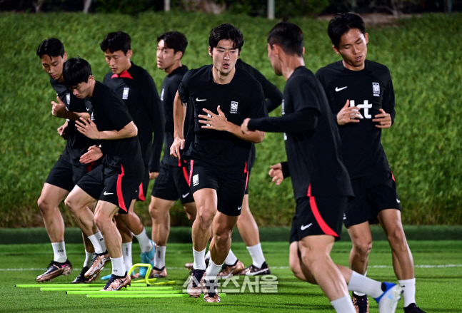 [포토] 조규성 \'진지한 표정\'