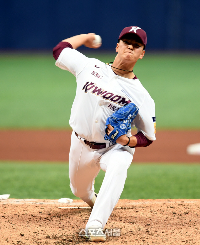 [포토] 역투하는 키움 김건희