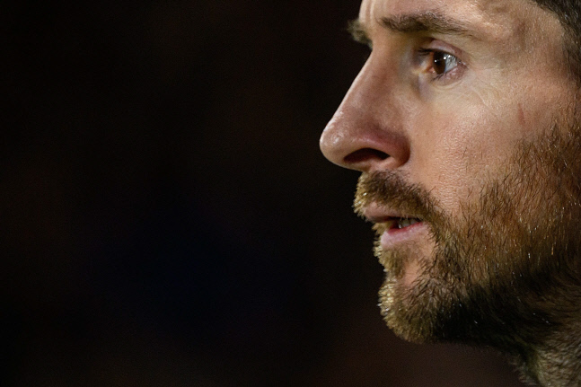 홀란으로 보는 神의 위엄, 메시는 PK 없이 5골 넣었다