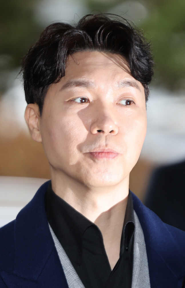 "지옥 속에 살았다" 박수홍, '횡령 혐의' 친형 부부에 강력 처벌 호소