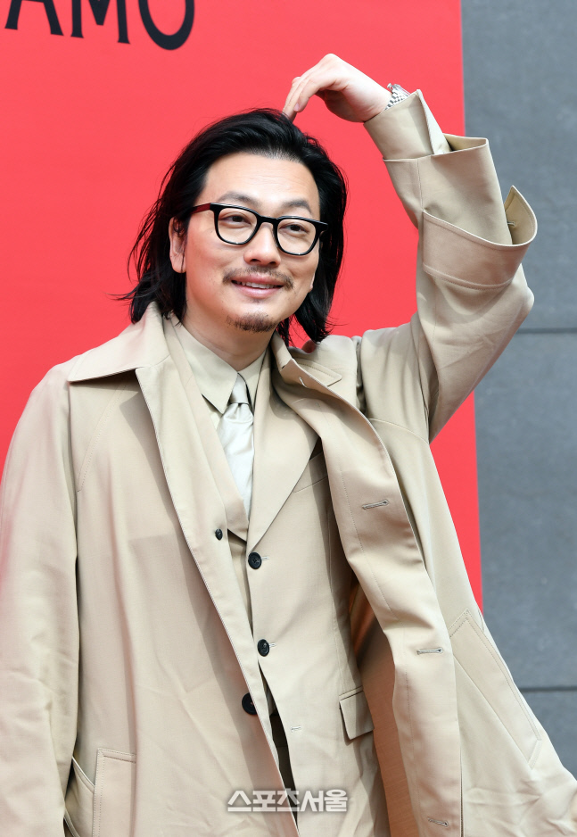 [포토]하트 만들어 보이는 이동휘