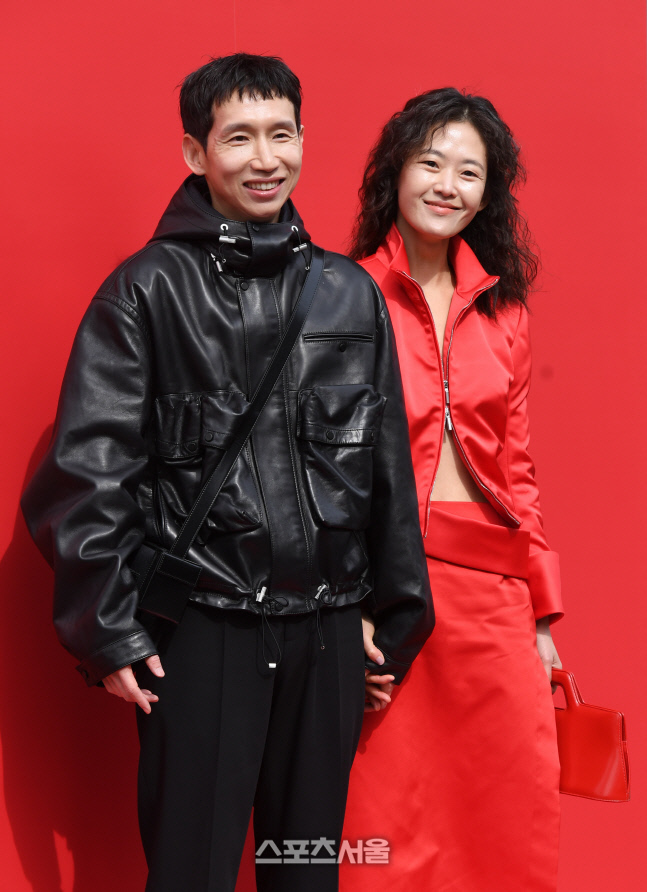 [포토]포토콜 행사 참석한 봉태규-하시시박 부부