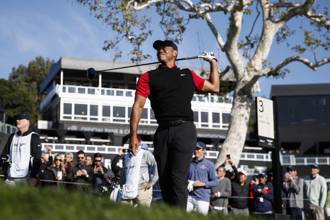 장타쇼 사라지나 R&A USGA "골프볼 반발력 제어할 것" 폭탄선언