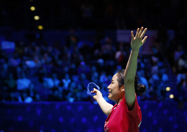 안세영 전영오픈 결승행 환호