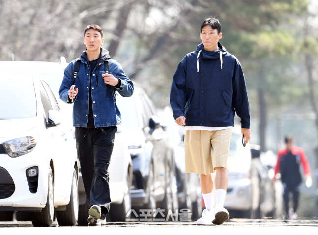 [포토]평가전 앞두고 대표팀 소집된 정우영-김승규