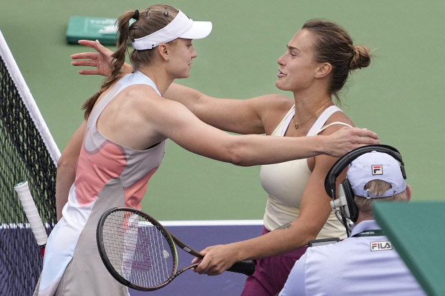 리바키나와 사발렌카