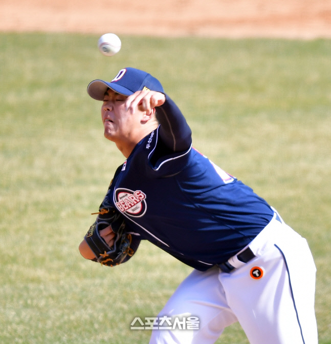 최원준 이어 등판한 이병헌[포토]