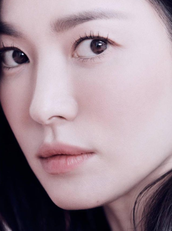 송혜교, '더 글로리' 문동은은 어디로? 봄 향기 가득