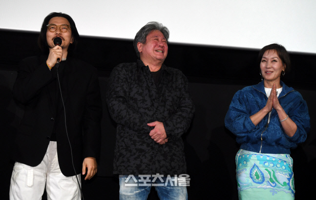 [포토] 이동휘 '카지노에 주신 사랑 감사합니다'