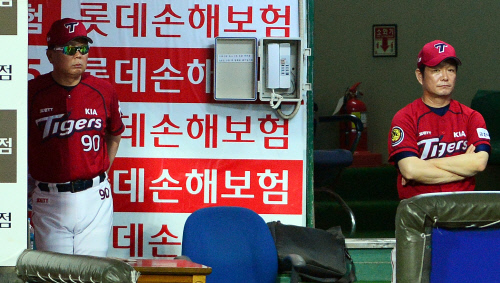 [SS포토] KIA 선동열 감독, 씁쓸...