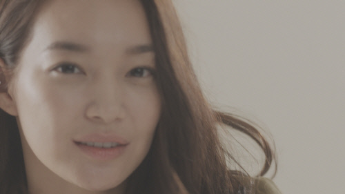 [웰컴]조이너스_신민아_가을_화보_영상_~ (1)