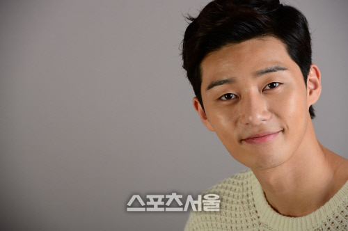 박서준-8