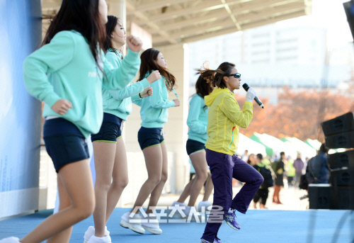 [SS포토]권은주 감독, '마라톤 하기 전에 몸풀기를!'