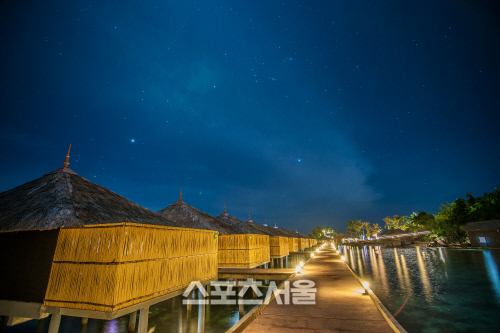 Huma Island_워터빌라야경