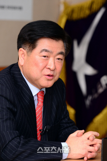 [SS포토]새로운 K리그 수장 권오갑 총재!!