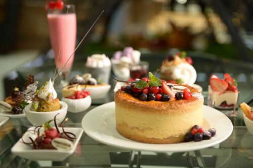 [그랜드_앰배서더_서울]체리&베리_디저트_~