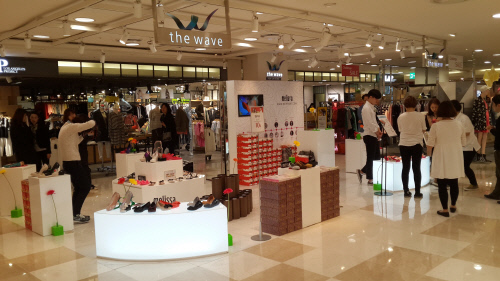 롯데백화점_멜리사_팝업스토어