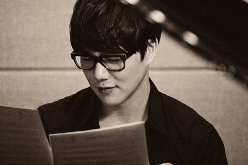 성시경(출처_젤리피쉬엔터테인먼트)