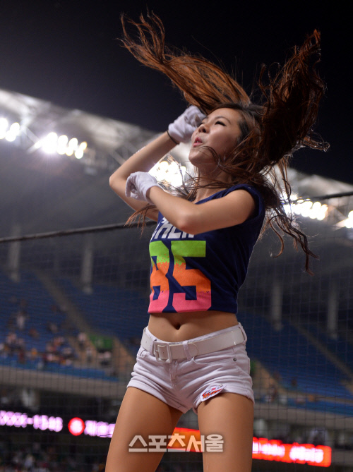 [카메라톡스]인천에도 '문학여신' 한 명쯤은...