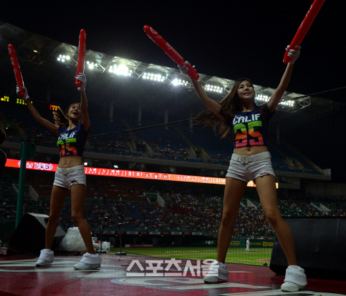 [SS포토]인천에도 '문학여신' 한 명쯤은...