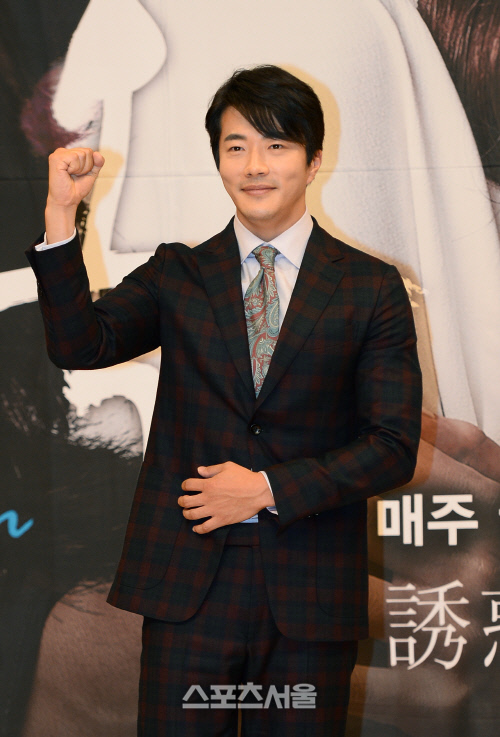 [SS포토]배우 권상우, '드라마 유혹 파이팅!'