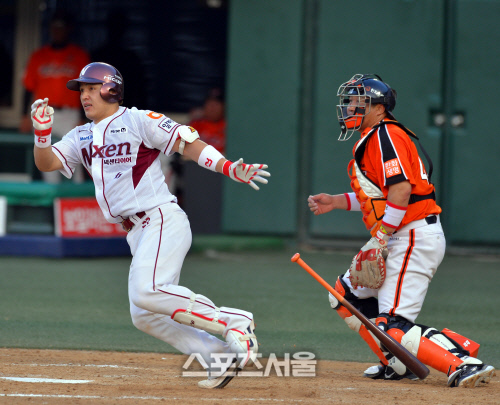 [SS포토]적시타 박동원 '9번이라고 우습게 보면 혼난다!'