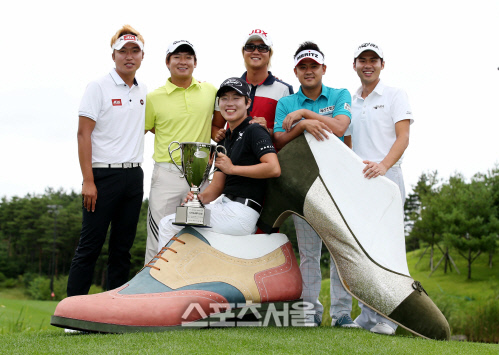 박일환,김승혁,김우현(가운데),허인회,박상현,김도훈752 (1)