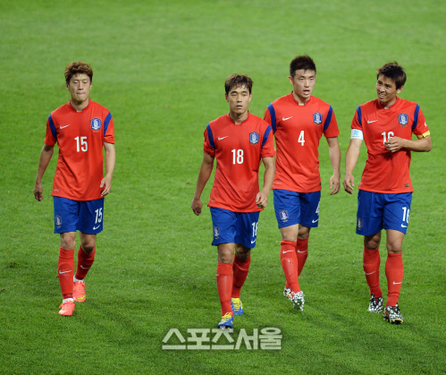 [SS포토] 박주영 '후반에는 역전하자'