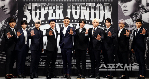 [SS포토]슈퍼주니어,  강렬한 상남자로 컴백 합니다