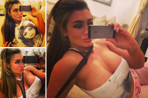 Lauren-Goodger-selfies