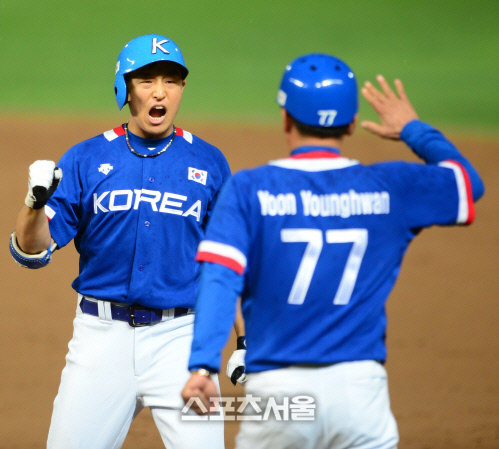 [SS포토] 손아섭, 동점 안타 봤지