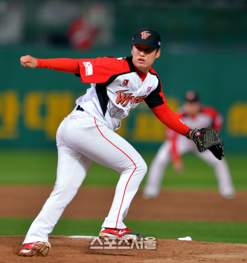 [SS포토]역투하는 여건욱