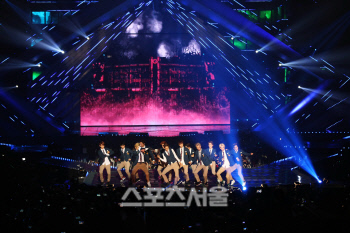 2013 멜론 뮤직 어워드 베스트송상_ 엑소(EXO) 01