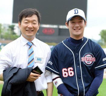 [SS포토] 이순철 위원 '아들과 나란히'