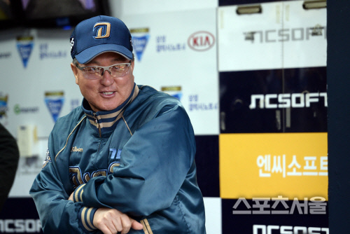 [SS포토]준플레이오프 2차전, 마산 날씨는 김경문 감독 편?