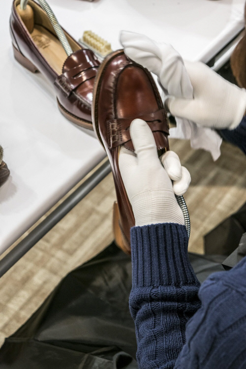 금강제화_고급 구두 관리법(3)