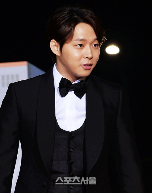 [SS포토] 박유천 '한층 더 귀여워진 인상' (대종상 레드카펫)