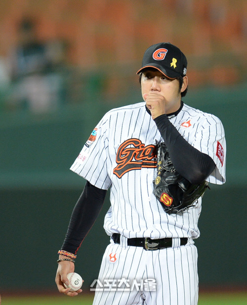 [SS포토] 장원준 '더 던질 수 있어요'